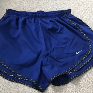 Nike Shorts Size M